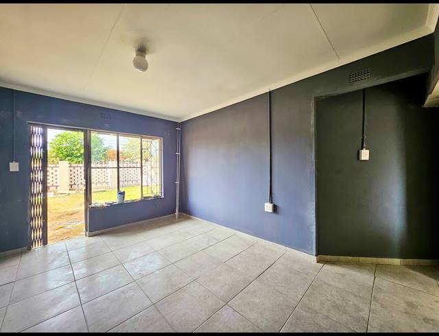 0 bed property to rent in KLOPPERPARK